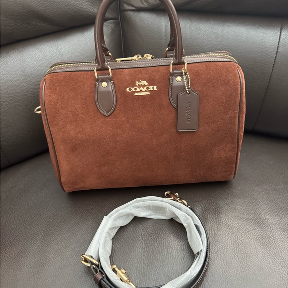 ❤️❤️ NWT.. Coach Large Rowen in brown suede and leather! - Picture 2 of 12